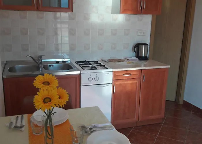 Aparmani Tonija Apartment Pag Town